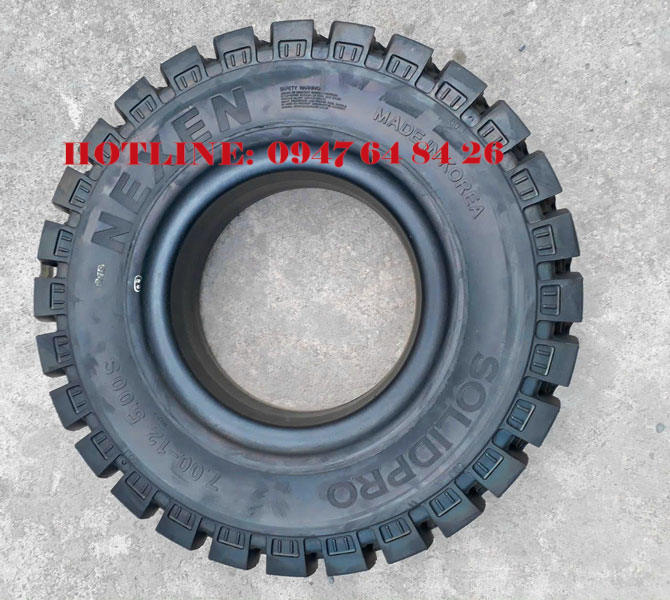 Lốp đặc xe nâng 7.00-12