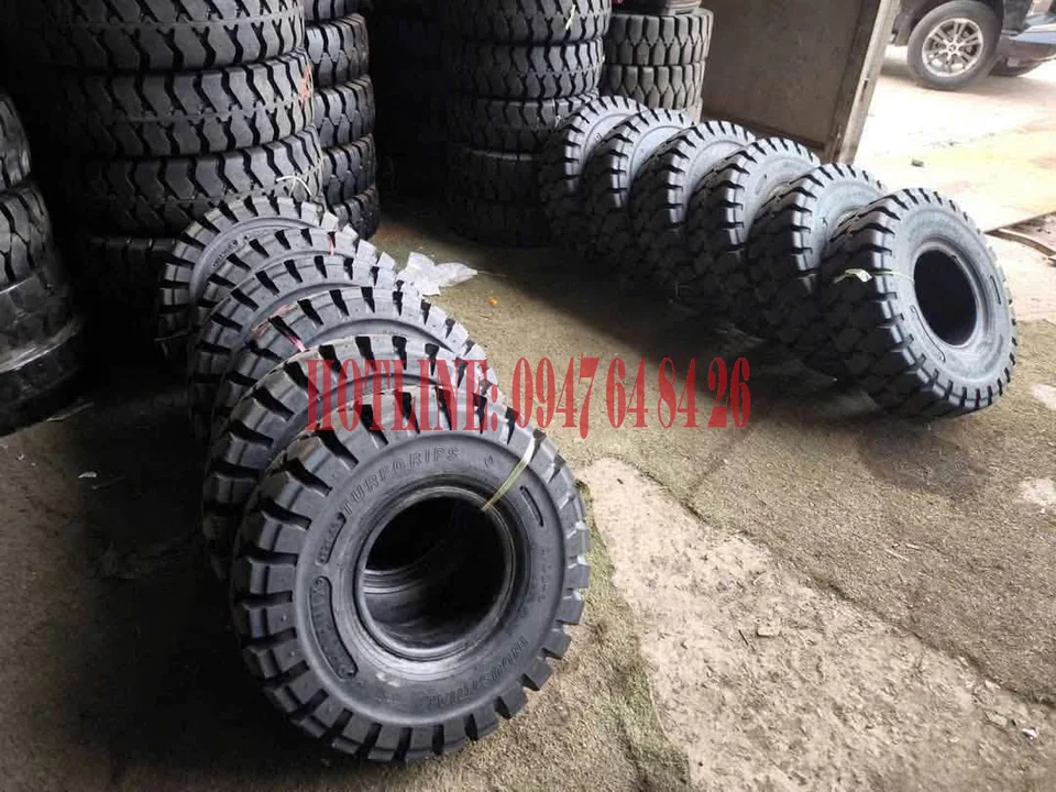 Lốp đặc xe nâng